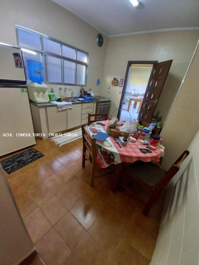 Casa à venda com 3 quartos, 360m² - Foto 16