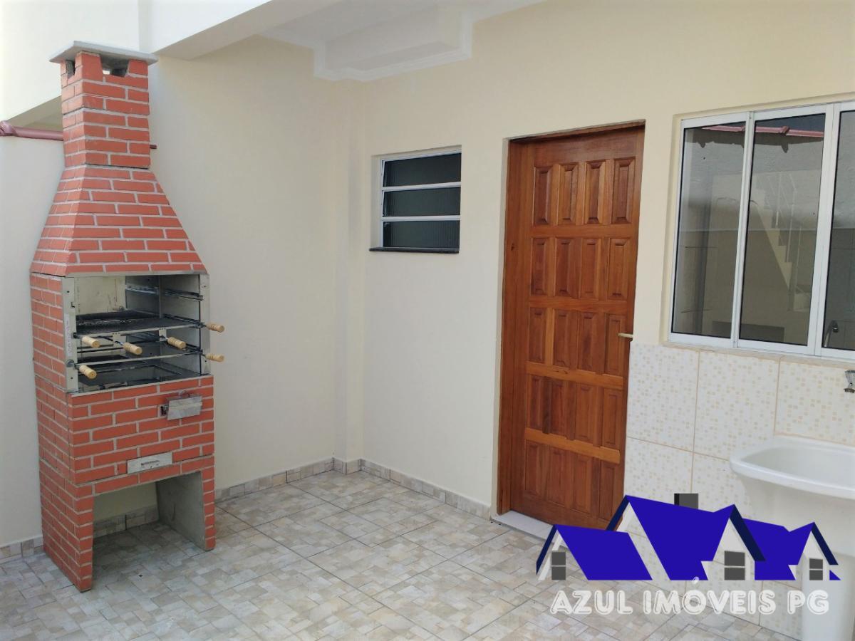 Casa à venda com 2 quartos, 70m² - Foto 2